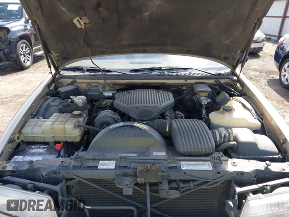 1996 Chevrolet Caprice Classic 1SA Special Value Pkg with VIN 1G1BL52P9TR190980, listed as a IAAI auction lot 42019775 with 135,432 mi miles. Bid and sale history available at carsss.com. Image 10.
