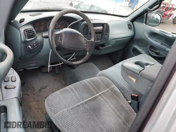 1998 Ford F-150 XL with VIN 1FTDX18W5WKA08829, listed as a Copart auction lot 85135314 with 160,824 mi miles and Clean Title. Bid and sale history available at carsss.com. Image 8.