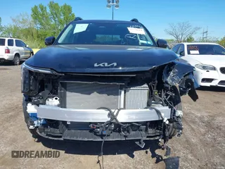 2024 Kia Sorento X-Line SX Prestige z VIN 5XYRKDJF7RG300590, wystawiony jako IAAI lot #42118514 z przebiegiem 4 498 mil mil oraz . Historia ofert i sprzedaży dostępna na DreamBid. Obrazek 12.