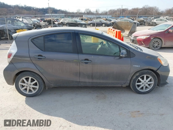 2013 Toyota Prius One with VIN JTDKDTB32D1553545, listed as a IAAI auction lot 41697614 with 157,945 mi miles and . Bid and sale history available at carsss.com. Image 13.
