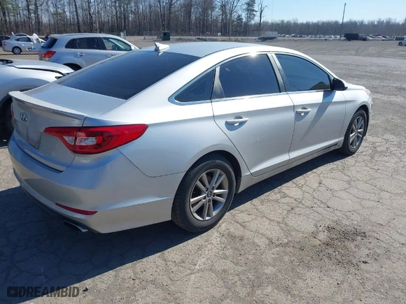 2015 Hyundai Sonata 2.4L SE with VIN 5NPE24AF0FH161034, listed as a IAAI auction lot 41640925 with 223,268 mi miles. Bid and sale history available at carsss.com. Image 4.
