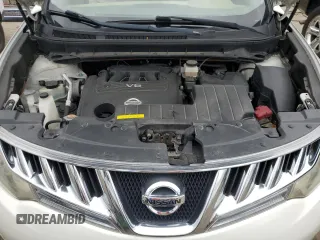 2010 Nissan Murano SL z VIN JN8AZ1MW2AW130010, wystawiony jako Copart lot #57495505 z przebiegiem 74 017 mil mil oraz Czysty tytuł • Clean title. Historia ofert i sprzedaży dostępna na DreamBid. Obrazek 12.