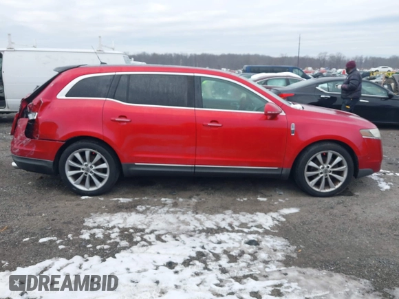 2010 Lincoln MKT EcoBoost with VIN 2LMHJ5AT2ABJ07427, listed as a IAAI auction lot 41253522 with 213,693 mi miles and . Bid and sale history available at DreamBid. Image 12.