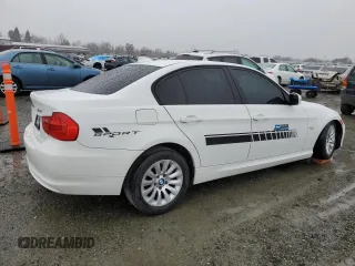 2009 BMW 3 Series 328i with VIN WBAPH53579A438546, listed as a Copart auction lot 85115464 with 86,775 mi miles and Salvage title. Bid and sale history available at DreamBid. Image 3.