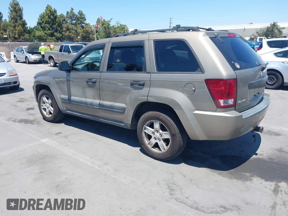 2005 Jeep Grand Cherokee Laredo with VIN 1J4GR48K25C501943, listed as a IAAI auction lot 42767465 with 132,247 mi miles and . Bid and sale history available at DreamBid. Image 3.