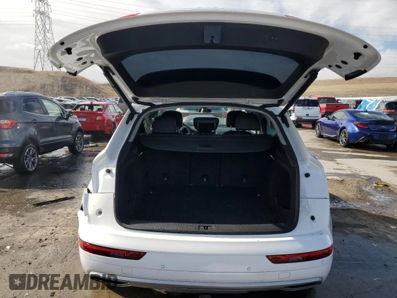 2018 Audi Q5 Premium Plus with VIN WA1BNAFY7J2008738, listed as a Copart auction lot 46462755 with 76,198 mi miles and Salvage Title. Bid and sale history available at carsss.com. Image 6.