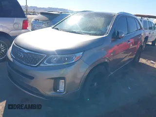 2014 Kia Sorento SX with VIN 5XYKW4A75EG457768, listed as a IAAI auction lot 41388412 with 129,691 mi miles. Bid and sale history available at carsss.com. Image 2.