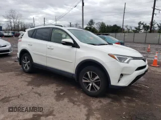 2018 Toyota RAV4 XLE z VIN JTMRFREVXJJ722554, wystawiony jako Copart lot #55285574 z przebiegiem 148 794 mil mil oraz Szkoda całkowita • Salvage title. Historia ofert i sprzedaży dostępna na DreamBid. Obrazek 4.