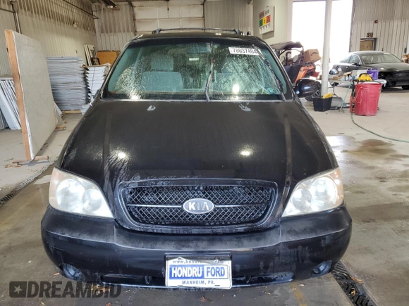 2005 Kia Sedona LX with VIN KNDUP131356663462, listed as a Copart auction lot 78037404 with 131,793 mi miles and Salvage Title. Bid and sale history available at carsss.com. Image 5.