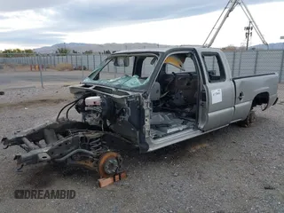 2003 Chevrolet Silverado 1500 LS with VIN 2GCEC19V931265509, listed as a IAAI auction lot 41728602 with 1 mi miles. Bid and sale history available at carsss.com. Image 2.
