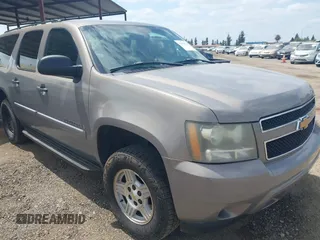 2007 Chevrolet Suburban LT z VIN 1GNFK163X7J289542, wystawiony jako IAAI lot #42054920 z przebiegiem 146 702 mil mil oraz . Historia ofert i sprzedaży dostępna na DreamBid. Obrazek 1.