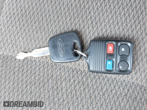 2003 Ford Focus SE Fleet с VIN 1FAFP36343W264600, выставлен на аукционе IAAI как лот 42509253 с пробегом 225 269 миль миль и . История ставок и продаж доступна на DreamBid. Изображение 11.