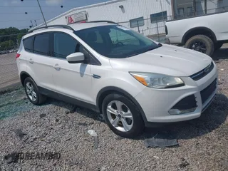 2014 Ford Escape SE с VIN 1FMCU0GX7EUB71005, выставлен на аукционе IAAI как лот 42434547 с пробегом 148 856 миль миль и . История ставок и продаж доступна на DreamBid. Изображение 1.