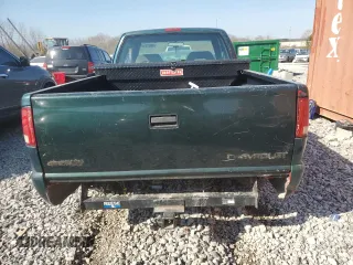 1997 GMC Sonoma SLS with VIN 1GTCS19X2V8528113, listed as a Copart auction lot 48530915 with 214,072 mi miles and Salvage Title. Bid and sale history available at DreamBid. Image 6.
