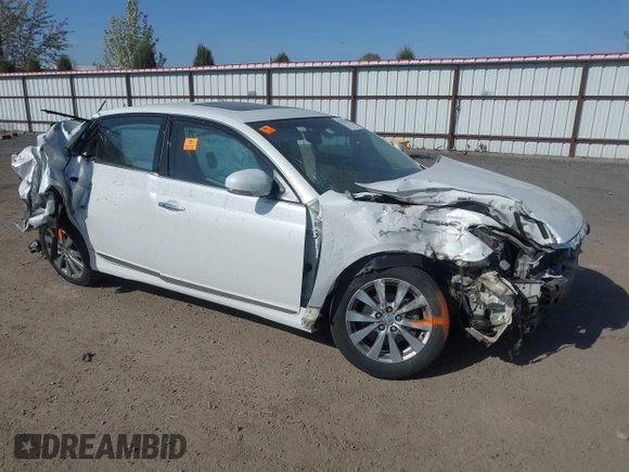 2011 Toyota Avalon with VIN 4T1BK3DB2BU371961, listed as a IAAI auction lot 42113686 with 135,218 mi miles and . Bid and sale history available at carsss.com. Image 1.