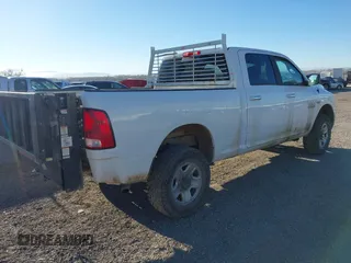 2018 Ram 2500 Big Horn with VIN 3C6TR5DTXJG402245, listed as a IAAI auction lot 41784996 with 195,935 mi miles. Bid and sale history available at carsss.com. Image 4.