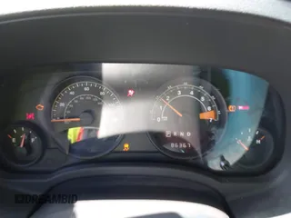 2016 Jeep Patriot Sport с VIN 1C4NJPBA3GD747922, выставлен на аукционе IAAI как лот 41986421 с пробегом 86 367 миль миль и . История ставок и продаж доступна на DreamBid. Изображение 7.