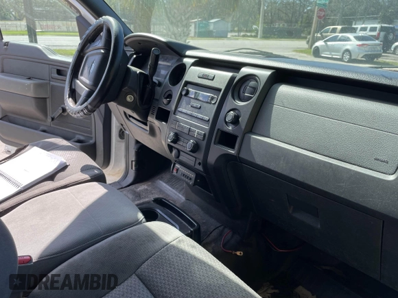 2014 Ford F-150 XL с VIN 1FTPF1CF0EKD07473, выставлен на аукционе IAAI как лот 41607286 с пробегом 159 743 миль миль и . История ставок и продаж доступна на DreamBid. Изображение 5.