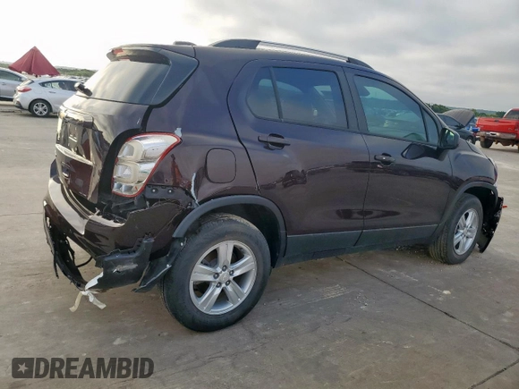 2021 Chevrolet Trax LT with VIN KL7CJPSM1MB365880, listed as a Copart auction lot 60519295 with 4,960 mi miles and Salvage title. Bid and sale history available at DreamBid. Image 3.
