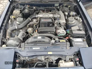 1988 Toyota Supra z VIN JT2MA71J0J0087102, wystawiony jako Copart lot #78730904 z przebiegiem 83 787 mil mil oraz Czysty tytuł • Clean title. Historia ofert i sprzedaży dostępna na DreamBid. Obrazek 11.