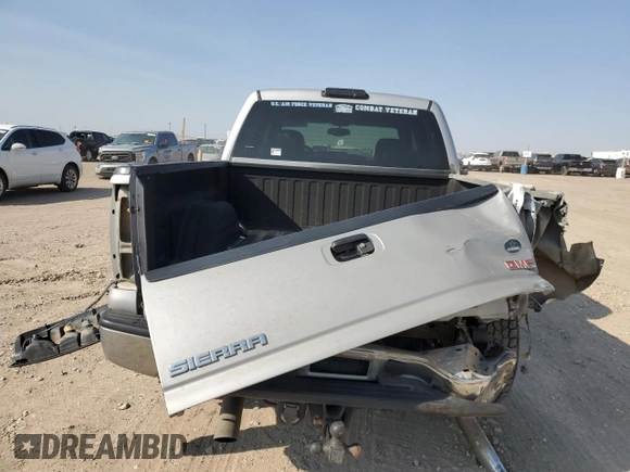 2006 GMC Sierra 1500 SLT with VIN 2GTEK13NX61274770, listed as a Copart auction lot 71435414 with 225,057 mi miles and Salvage Title. Bid and sale history available at carsss.com. Image 6.