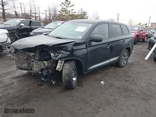 2019 Mitsubishi Outlander ES with VIN JA4AD2A36KZ050732, listed as a IAAI auction lot 41663741 with 116,976 mi miles. Bid and sale history available at carsss.com. Image 17.