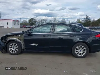 2017 Ford Fusion S with VIN 3FA6P0G77HR212596, listed as a IAAI auction lot 41910716 with 94,502 mi miles. Bid and sale history available at carsss.com. Image 14.