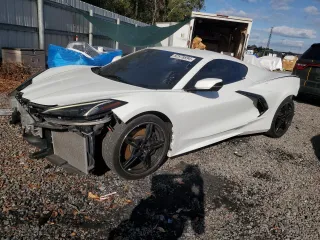 2020 Chevrolet Corvette 3LT with VIN 1G1Y82D42L5110729, listed as a Copart auction lot 82878894 with 27,674 mi miles and Salvage Title. Bid and sale history available at carsss.com. Image 1.