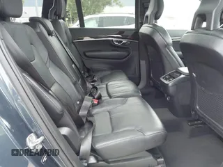 2018 Volvo XC90 Momentum with VIN YV4A22PK6J1215876, listed as a IAAI auction lot 41720316 with 87,015 mi miles. Bid and sale history available at carsss.com. Image 8.