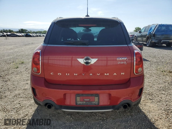 2016 MINI Countryman S z VIN WMWZC5C56GWU02998, wystawiony jako Copart lot #61663855 z przebiegiem Nie podano mil oraz Czysty tytuł • Clean title. Historia ofert i sprzedaży dostępna na DreamBid. Obrazek 6.
