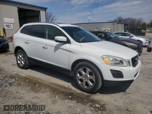 2013 Volvo XC60 3.2L z VIN YV4940DZ1D2451594, wystawiony jako Copart lot #53682435 z przebiegiem 219 668 mil mil oraz Szkoda całkowita • Salvage title. Historia ofert i sprzedaży dostępna na DreamBid. Obrazek 4.
