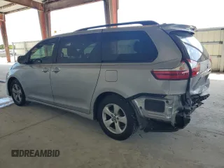 2018 Toyota Sienna LE Auto Access Seat with VIN 5TDKZ3DC5JS959834, listed as a Copart auction lot 51002875 with 113,144 mi miles and Salvage Title. Bid and sale history available at carsss.com. Image 2.
