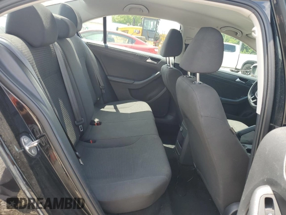 2015 Volkswagen Jetta S z VIN 3VW2K7AJ4FM407079, wystawiony jako Copart lot #61793135 z przebiegiem 101 772 mil mil oraz Szkoda całkowita • Salvage title. Historia ofert i sprzedaży dostępna na DreamBid. Obrazek 10.