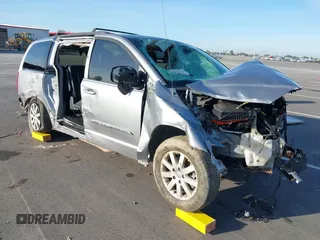 2015 Chrysler Town & Country Touring with VIN 2C4RC1BG3FR696320, listed as a IAAI auction lot 41826122 with 1 mi miles. Bid and sale history available at carsss.com. Image 1.