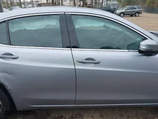 2015 Acura TLX Tech with VIN 19UUB1F54FA022835, listed as a IAAI auction lot 41833885 with 157,679 mi miles. Bid and sale history available at carsss.com. Image 13.