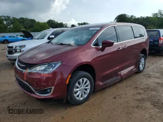 2019 Chrysler Pacifica Touring Plus with VIN 2C4RC1FG1KR638971, listed as a Copart auction lot 58339575 with 23,328 mi miles and Salvage title. Bid and sale history available at DreamBid. Image 1.