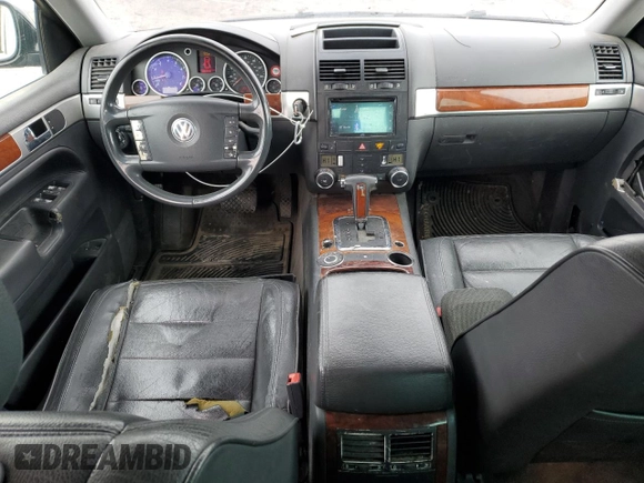 2004 Volkswagen Touareg z VIN WVGBC77LX4D062055, wystawiony jako Copart lot #45960445 z przebiegiem 201 819 mil mil oraz Szkoda całkowita • Salvage title. Historia ofert i sprzedaży dostępna na DreamBid. Obrazek 8.