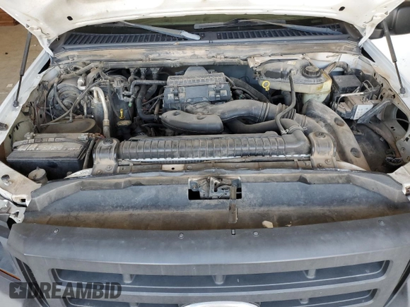 2005 Ford F-250 XL z VIN 1FTNF20545EB79620, wystawiony jako Copart lot #84940344 z przebiegiem 209 677 mil mil oraz Szkoda całkowita • Salvage title. Historia ofert i sprzedaży dostępna na DreamBid. Obrazek 11.