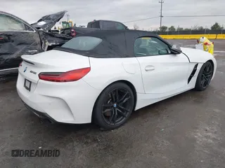 2020 BMW Z4 sDriveM40i with VIN WBAHF9C05LWW41161, listed as a IAAI auction lot 41505170 with 36,133 mi miles. Bid and sale history available at carsss.com. Image 4.