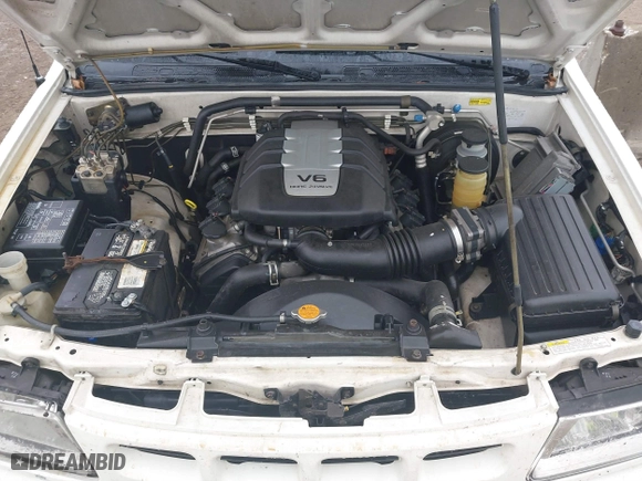 2001 Isuzu Rodeo S with VIN 4S2DM58WX14315138, listed as a IAAI auction lot 41535619 with 217,960 mi miles. Bid and sale history available at carsss.com. Image 10.