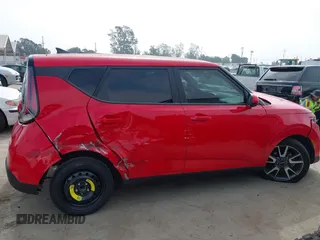 2024 Kia Soul EX with VIN KNDJ33AU3R7219988, listed as a IAAI auction lot 41979436 with 7,514 mi miles. Bid and sale history available at carsss.com. Image 14.