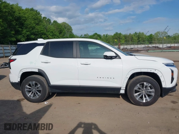 2025 Chevrolet Equinox FWD LT with VIN 3GNAXHEG7SL138247, listed as a IAAI auction lot 42174022 with 8,285 mi miles and . Bid and sale history available at DreamBid. Image 14.