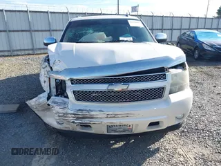 2010 Chevrolet Suburban LTZ with VIN 1GNUCKE00AR176516, listed as a IAAI auction lot 42326903 with 189,777 mi miles and . Bid and sale history available at DreamBid. Image 6.