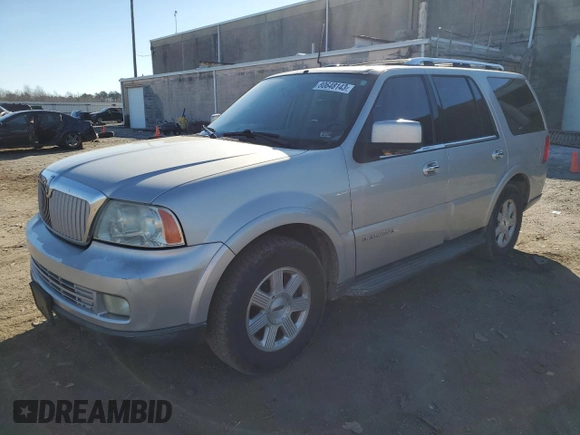 2006 Lincoln Navigator Luxury with VIN 5LMFU28516LJ16740, listed as a Copart auction lot 80648143 with 215,064 mi miles and Salvage Title. Bid and sale history available at carsss.com. Image 1.