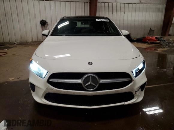 2022 Mercedes-Benz A 220 with VIN W1K3G4FB7NJ372242, listed as a Copart auction lot 44245955 with 44,009 mi miles and Salvage Title. Bid and sale history available at DreamBid. Image 5.