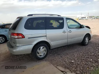 2002 Toyota Sienna LE with VIN 4T3ZF13C82U435512, listed as a Copart auction lot 77122864 with 14,255 mi miles and Clean Title. Bid and sale history available at carsss.com. Image 3.