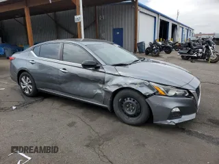 2019 Nissan Altima S z VIN 1N4BL4BV3KC243292, wystawiony jako Copart lot #54617555 z przebiegiem 73 548 mil mil oraz Szkoda całkowita • Salvage title. Historia ofert i sprzedaży dostępna na DreamBid. Obrazek 4.