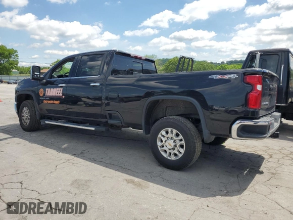 2022 Chevrolet Silverado 3500HD LTZ z VIN 1GC4YUEY6NF114086, wystawiony jako Copart lot #55552245 z przebiegiem 112 029 mil mil oraz Szkoda całkowita • Salvage title. Historia ofert i sprzedaży dostępna na DreamBid. Obrazek 2.