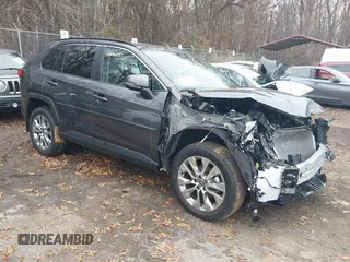 2024 Toyota RAV4 XLE Premium z VIN 2T3A1RFVXRC416172, wystawiony jako IAAI lot #41095757 z przebiegiem 13 208 mil mil oraz . Historia ofert i sprzedaży dostępna na DreamBid. Obrazek 1.
