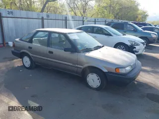 1990 Geo Prizm z VIN 1Y1SK7169LZ039342, wystawiony jako IAAI lot #42035615 z przebiegiem 182 352 mil mil oraz . Historia ofert i sprzedaży dostępna na DreamBid. Obrazek 1.